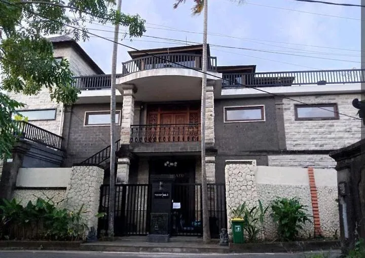 Guest house Puri Ratu Jimbaran Hotel Indonesia
