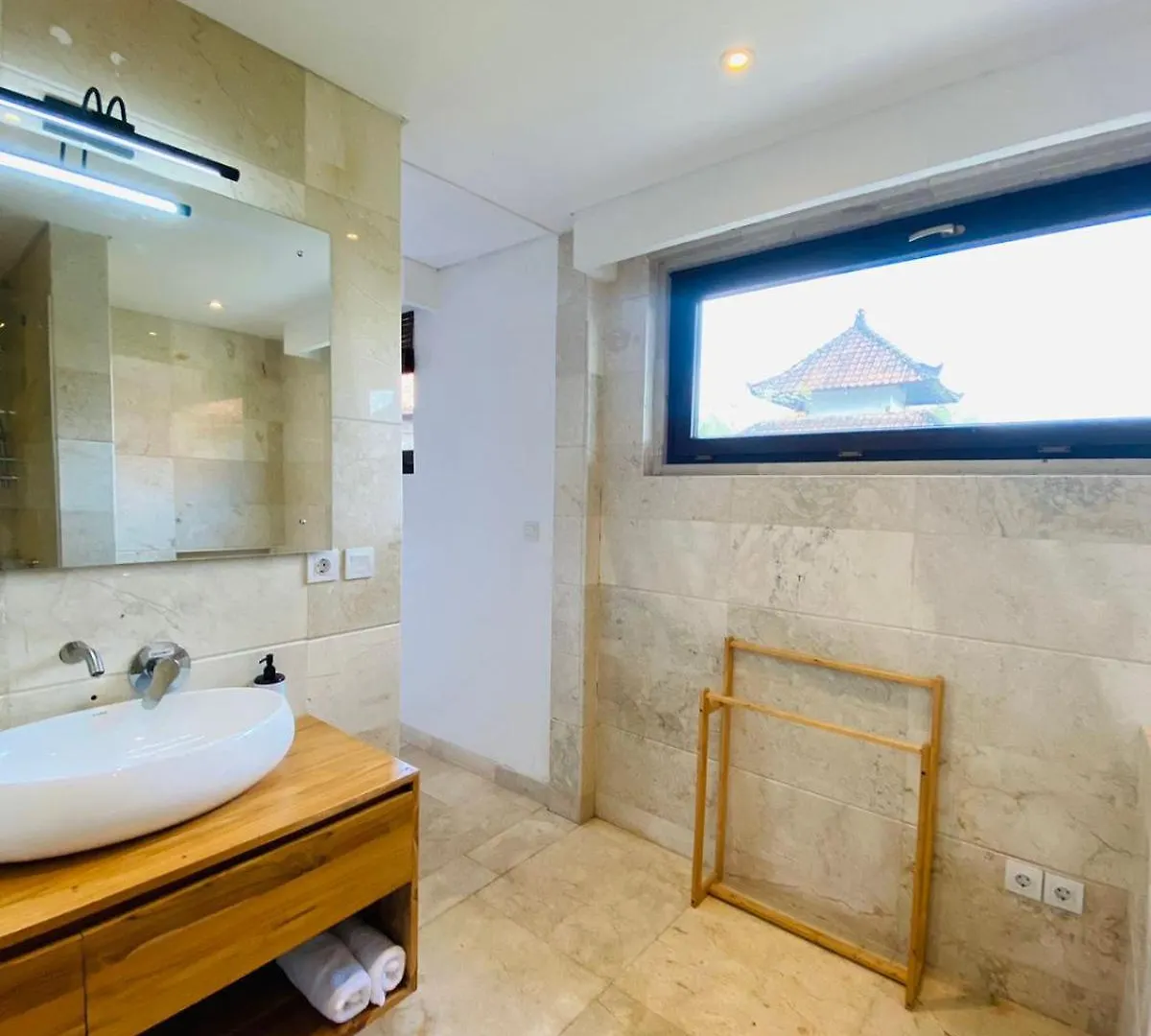 Puri Ratu Jimbaran Hotel 0*, Jimbaran (Bali) Indonesia